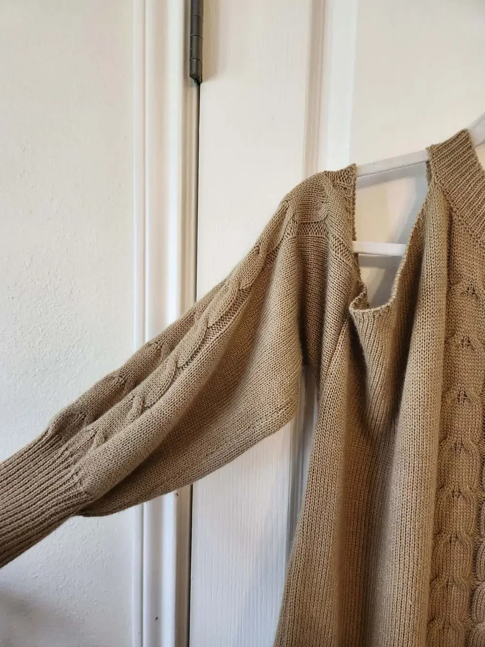 Plus size Cable Knit Cold Shoulder Sweater